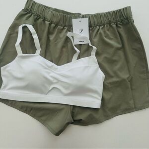 Gymshark XL/XL Scallop Hem Shaped Shorts & Balcony Peek A Boo Sports Bra Set